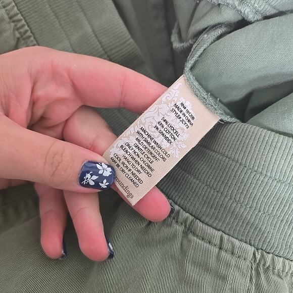 NWT Soft Surroundings Olive Green Elastic Waist Straight Leg Pants Size Medium - Picture 4 of 10